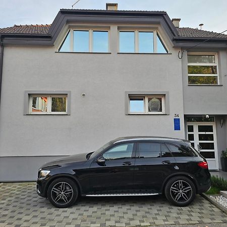 Apartments Battistutti - Free Private Parking Zagreb Eksteriør billede