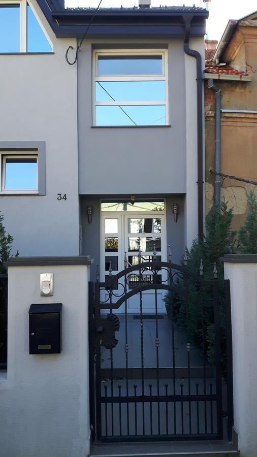 Apartments Battistutti - Free Private Parking Zagreb Eksteriør billede